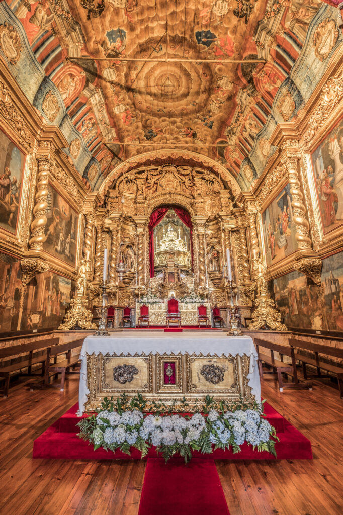 Interior da Igreja Matriz de São Jorge 